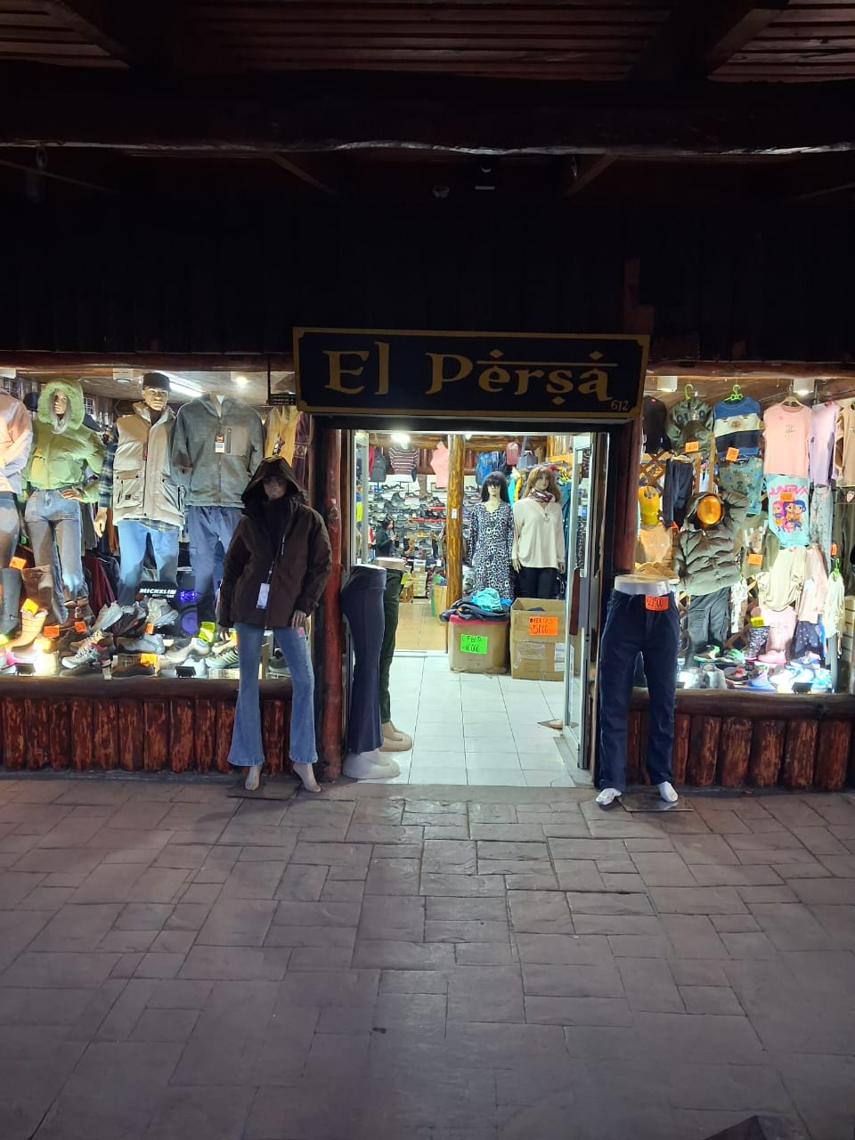 Local El Persa